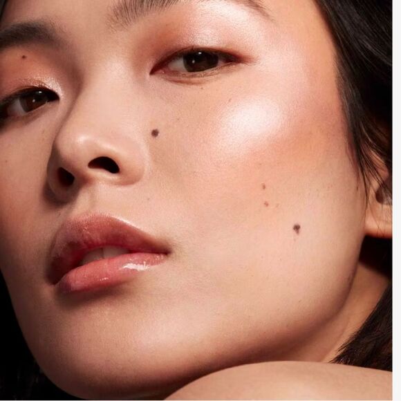 NIB- KILLAWATT FREESTYLE HIGHLIGHTER- SHADES: LIGHTNING DUST/ FIRE CRYSTAL - Picture 5 of 12